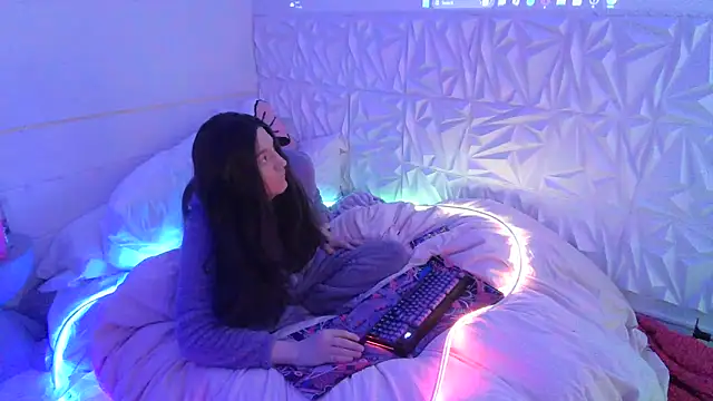 Moongirl117 online show from 03.03.26