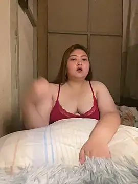 Snapshot of HotBig_Momma chatting on 03.13.26 HotBig Momma online show from 03.13.26