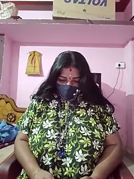 Snapshot of tamil_lathikaaa chatting on 04.19.26 tamil lathikaaa online show from 04.19.26