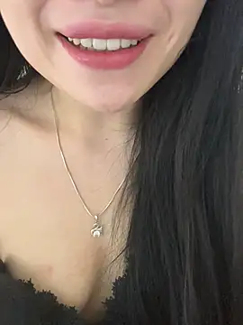 Snapshot of Tinn_tin chatting on 06.28.26 Tinn tin online show from 06.28.26