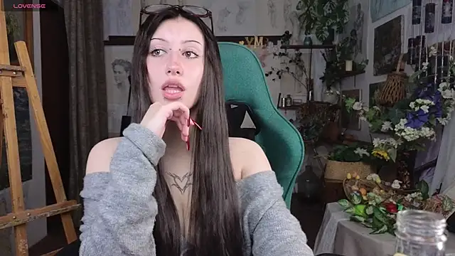 EffieMeowley online show from 04.24.26