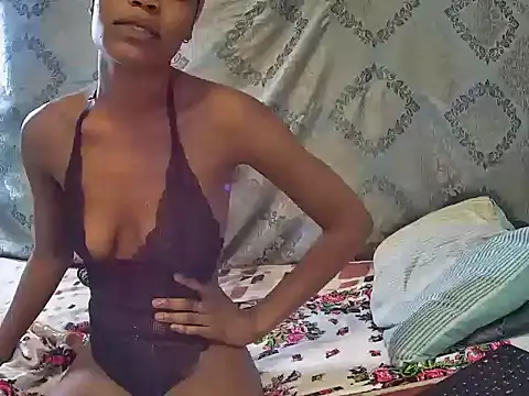 Snapshot of Sexyminnie chatting on 02.27.26 Sexyminnie online show from 02.27.26