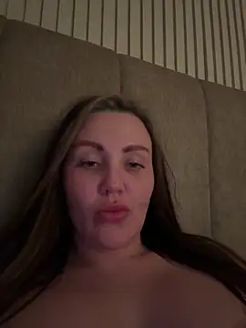 Snapshot of BustyNova chatting on 02.25.26 BustyNova online show from 02.25.26