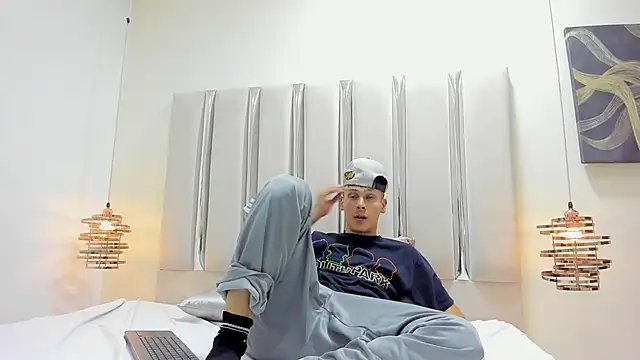 Snapshot of Ethan_Wolfe chatting on 03.02.26 Ethan Wolfe online show from 03.02.26