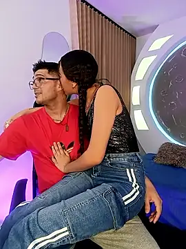 Snapshot of ritzabeth_daniel chatting on 03.08.26 ritzabeth daniel online show from 03.08.26