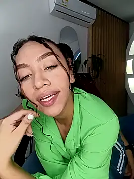 Snapshot of ritzabeth_daniel chatting on 03.19.26 ritzabeth daniel online show from 03.19.26