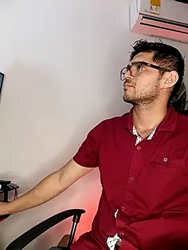 Snapshot of ritzabeth_daniel chatting on 04.03.26 ritzabeth daniel online show from 04.03.26