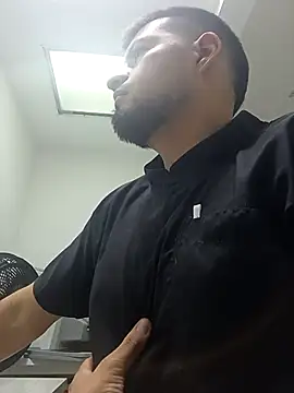 Snapshot of Ozkr777 chatting on 04.11.26 Ozkr777 online show from 04.11.26