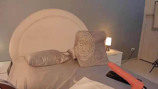 zoepinkett online show from 03.27.26