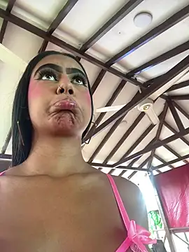 Snapshot of SAMY_AND_ARI chatting on 04.01.26 SAMY AND ARI online show from 04.01.26