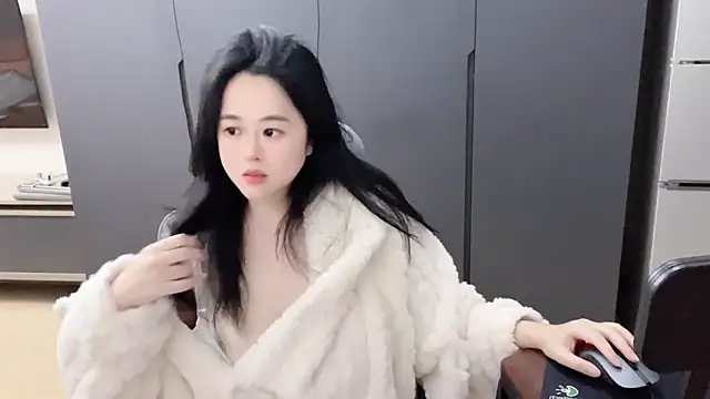 Snapshot of Ab324- chatting on 03.03.26 Ab324- online show from 03.03.26