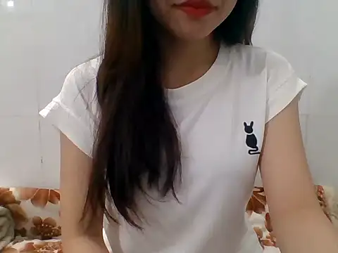 Snapshot of kiraa-007 chatting on 05.20.26 kiraa-007 online show from 05.20.26