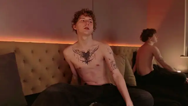 Snapshot of Mickey_Hawk chatting on 03.03.26 Mickey Hawk online show from 03.03.26