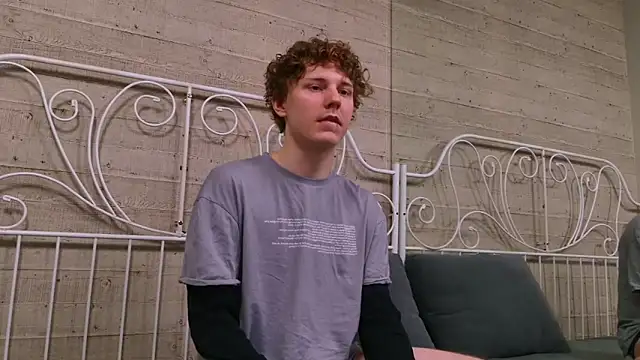 Snapshot of Mickey_Hawk chatting on 03.08.26 Mickey Hawk online show from 03.08.26