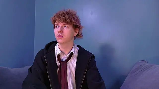 Snapshot of Mickey_Hawk chatting on 04.15.26 Mickey Hawk online show from 04.15.26