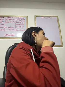 LilyRossi  online show from 07.10.26