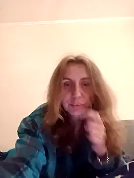 Snapshot of NotForAlll chatting on 04.11.26 NotForAlll online show from 04.11.26