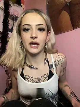 Snapshot of baby_starzx chatting on 02.28.26 baby starzx online show from 02.28.26