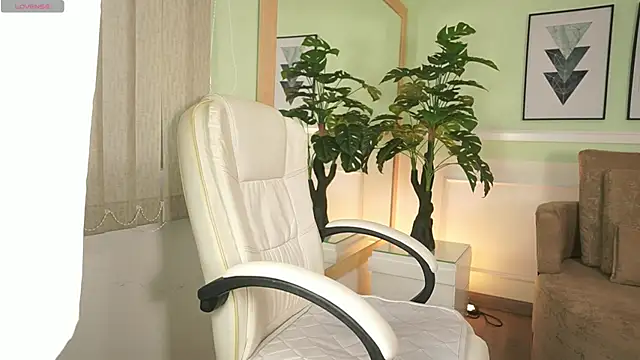 Snapshot of MandyCollins chatting on 03.04.26 MandyCollins online show from 03.04.26