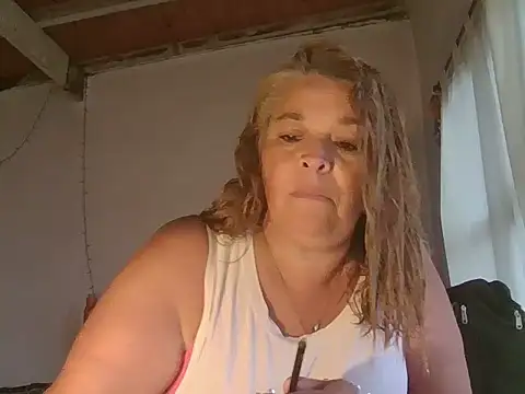 momismilf544 online show from 04.04.26