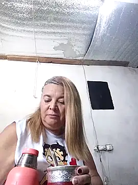 momismilf544 online show from 04.19.26