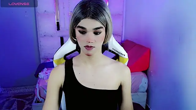 Snapshot of Sophiaa_doll_ chatting on 03.16.26 Sophiaa doll online show from 03.16.26