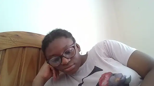 Snapshot of SexyGemBeauty chatting on 06.04.26 SexyGemBeauty online show from 06.04.26