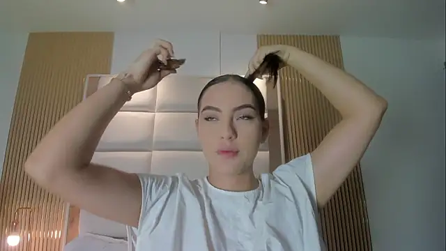 Megaan Rousee online show from 03.04.26