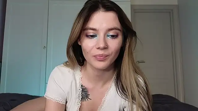 AliceTease online show from 05.30.26