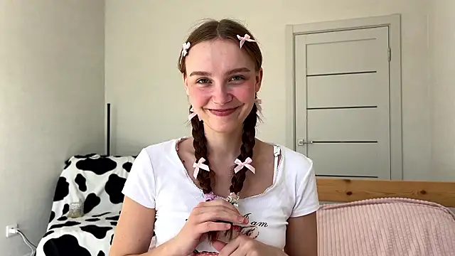 Lolatatee online show from 03.12.26