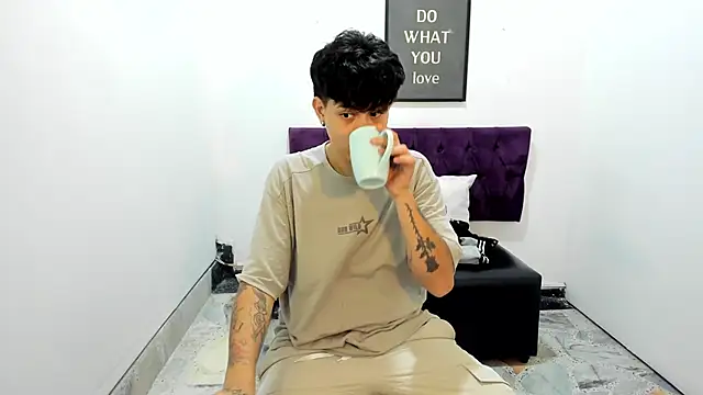 TomBoy Natali online show from 05.29.26