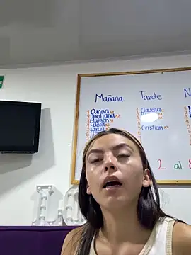   Nahomy online show from 03.04.26