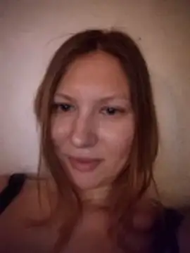 Snapshot of August_Shine chatting on 04.07.26 August Shine online show from 04.07.26