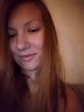 Snapshot of August_Shine chatting on 04.09.26 August Shine online show from 04.09.26