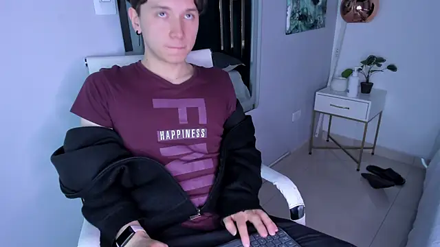 hollannd  online show from 06.23.26