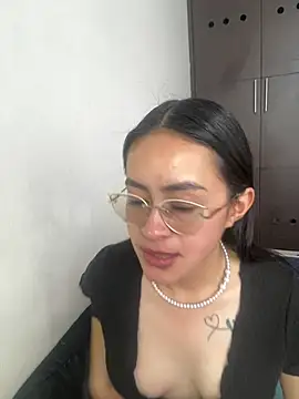 Anni Rose online show from 03.17.26