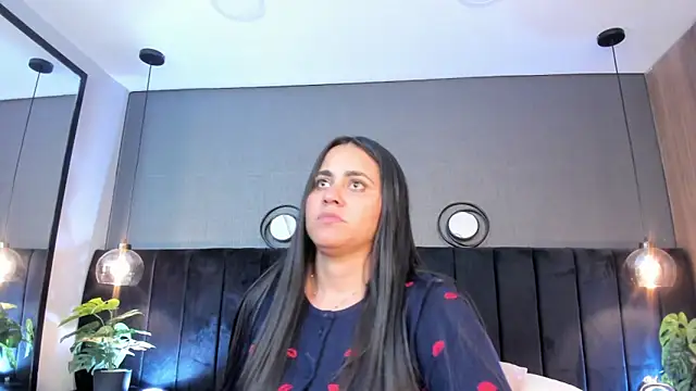 alejandra  garcia online show from 05.10.26