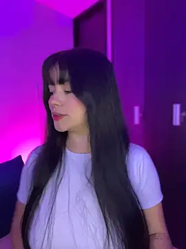 Sophia Wy online show from 04.17.26