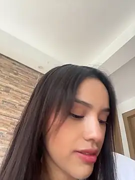 Mia-villalobos online show from 05.29.26