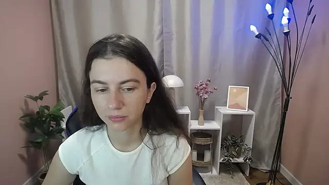 Snapshot of MistyBree chatting on 07.13.26 MistyBree online show from 07.13.26