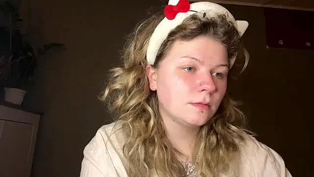 YoungAlina online show from 04.16.26