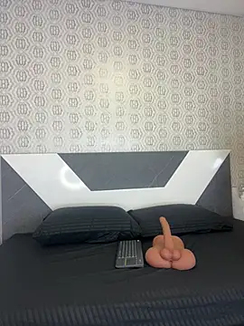 Lulu Mei  online show from 04.02.26