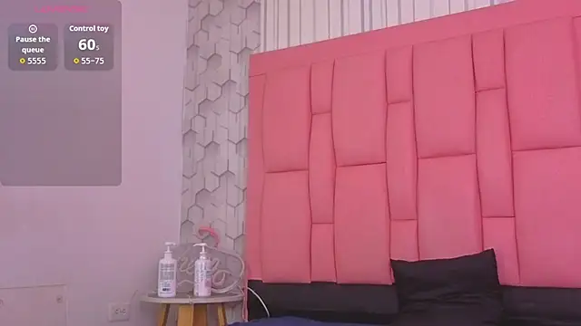 ashlleyray online show from 06.10.26