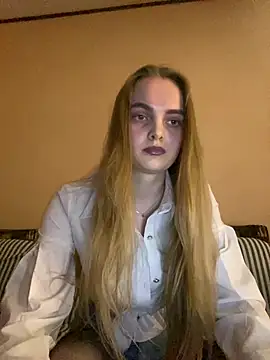 LunaVey online show from 03.29.26