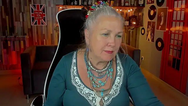 Snapshot of LilaMaharani chatting on 06.22.26 LilaMaharani online show from 06.22.26