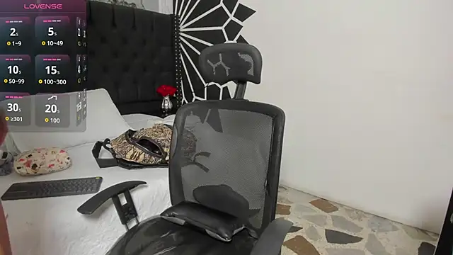 AdharaCruzz  online show from 03.14.26