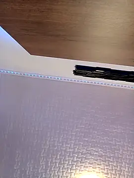 Hugo1993 online show from 03.06.26