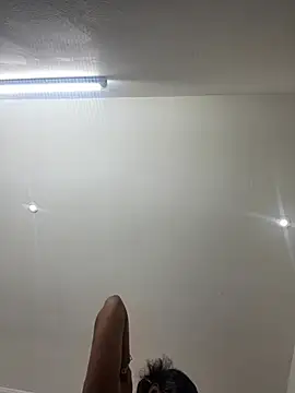 Emi rousse online show from 04.04.26