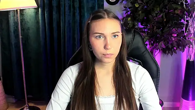 OliviaLang online show from 03.20.26