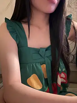 Snapshot of Angela-sexxy chatting on 04.10.26 Angela-sexxy online show from 04.10.26